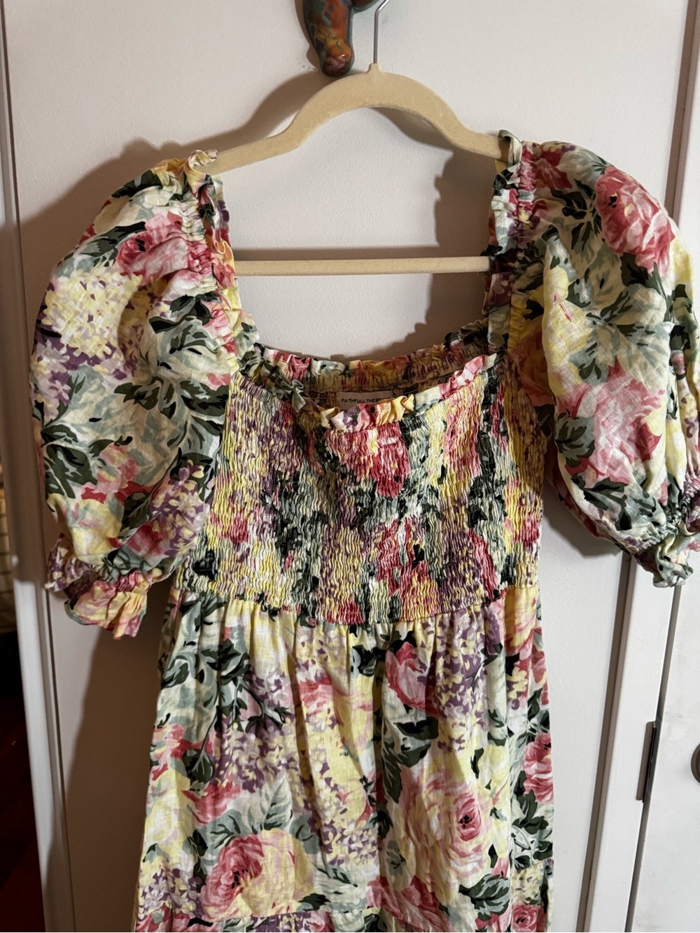 Faithfull the Brand Pink Floral Puff-Sleeve Midi Dress - Picture 3 of 6